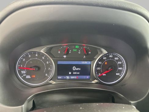 Used 2024 GMC Terrain SLT AWD/4WD image 18