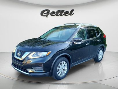 Used 2017 Nissan Rogue SV