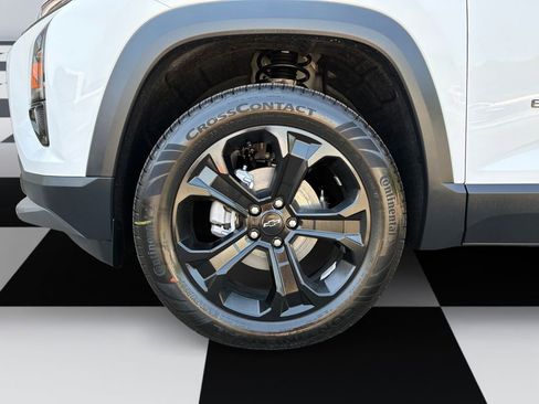 New 2026 Chevrolet Equinox LT FWD image 14