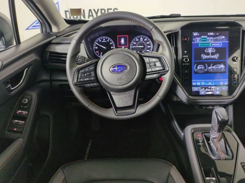 Used 2025 Subaru Crosstrek 2.5i Limited AWD/4WD image 16