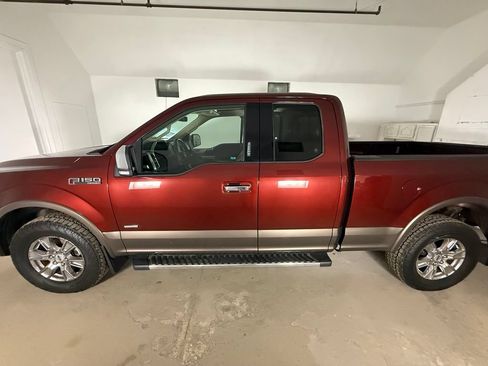 Used 2016 Ford F150 Lariat w/ Equipment Group 502A Luxury AWD/4WD image 2