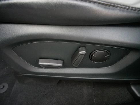 Used 2021 Ford Explorer XLT w/ Equipment Group 202A image 20