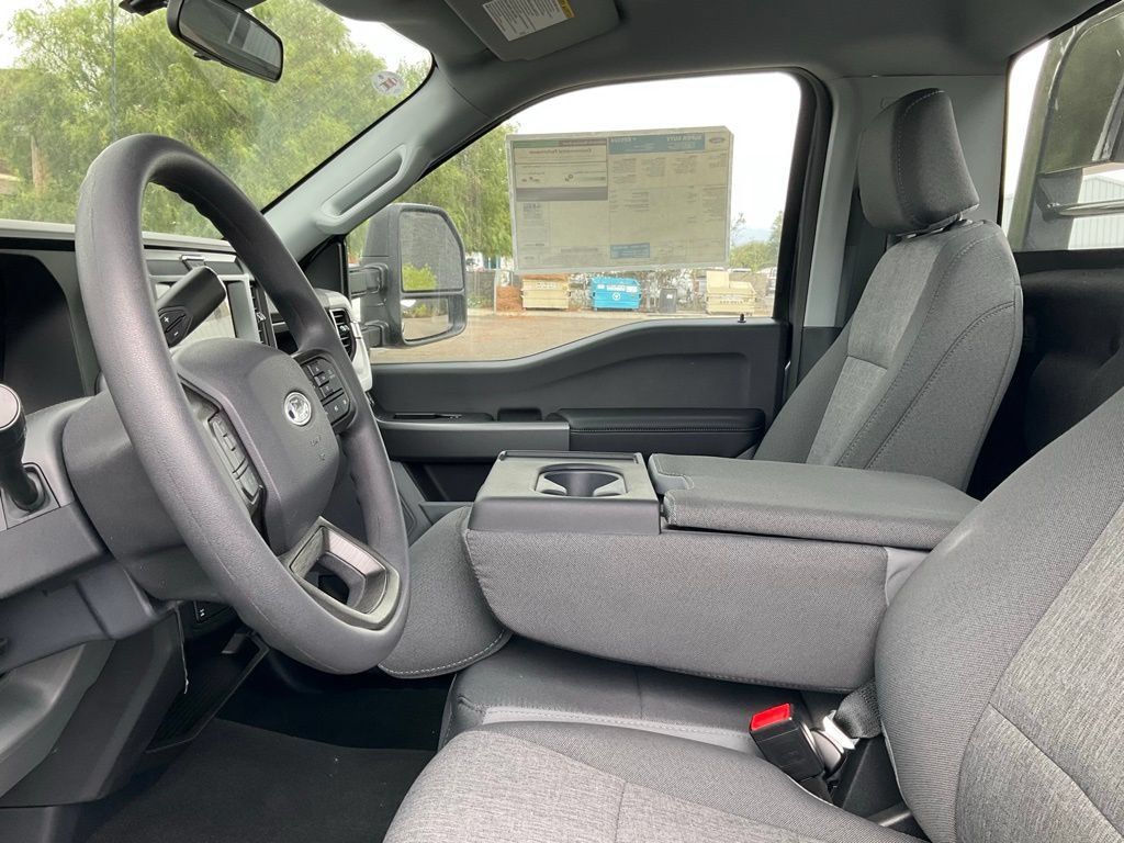 New 2025 Ford F350 XL w/ STX Appearance Package AWD/4WD image 34