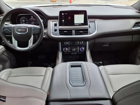 Used 2022 GMC Yukon SLT w/ SLT Premium Package RWD image 13