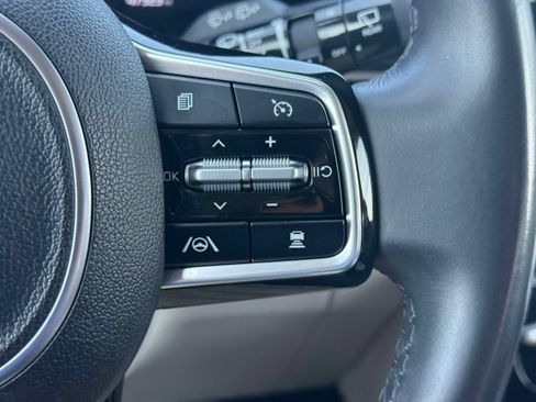 Used 2024 Kia Carnival SX FWD image 21