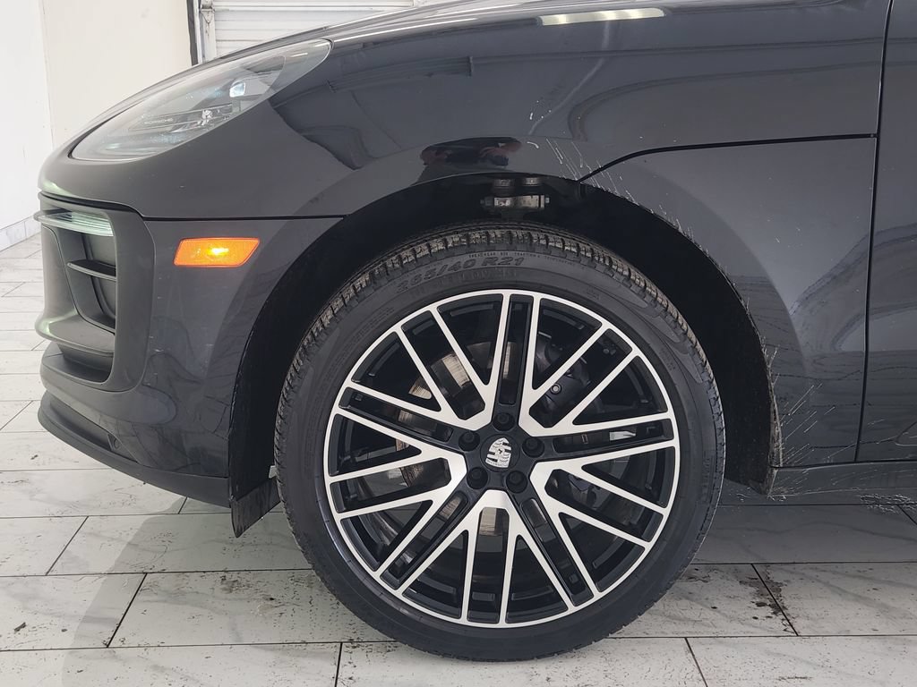 Used 2022 Porsche Macan AWD/4WD image 8