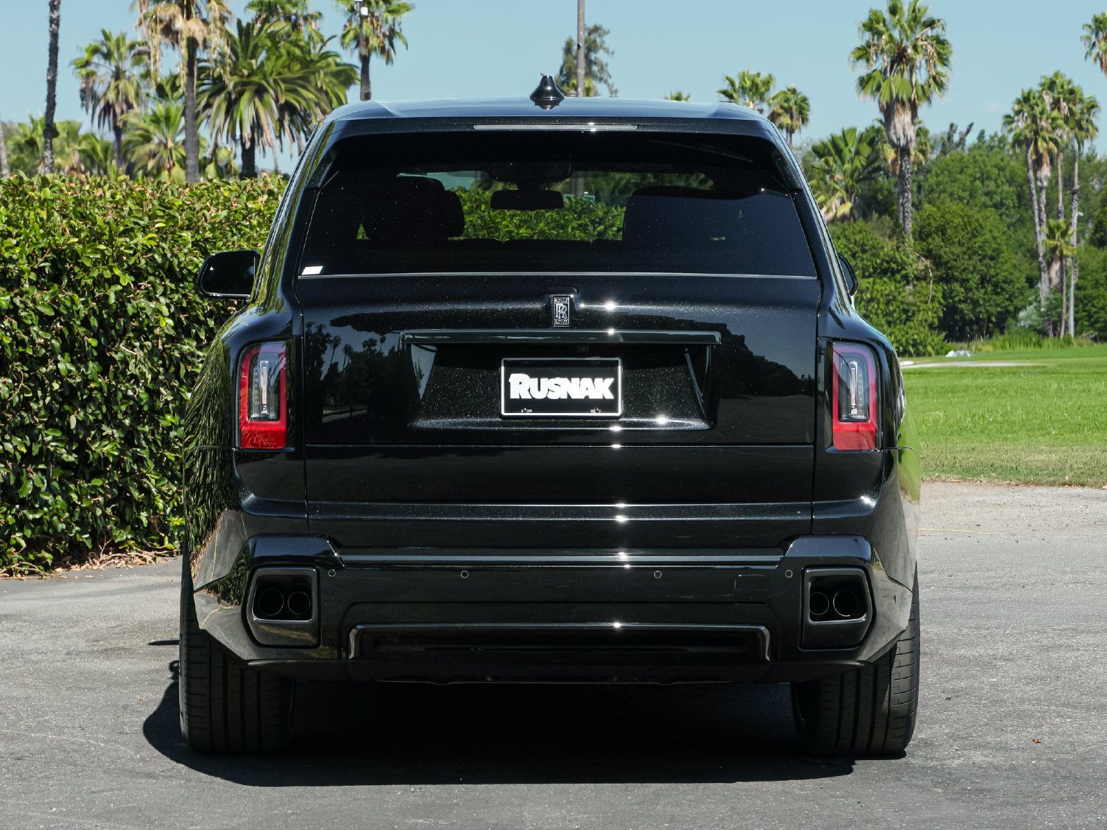 New 2027 Rolls-Royce Cullinan Black Badge AWD/4WD image 6