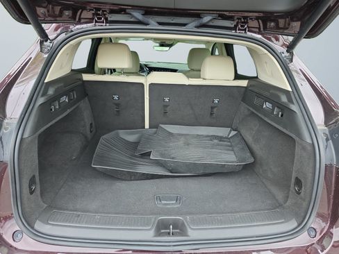Used 2023 Buick Envision Avenir AWD/4WD image 16