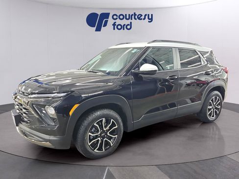Used 2025 Chevrolet TrailBlazer ACTIV w/ Driver Confidence Package AWD/4WD image 4