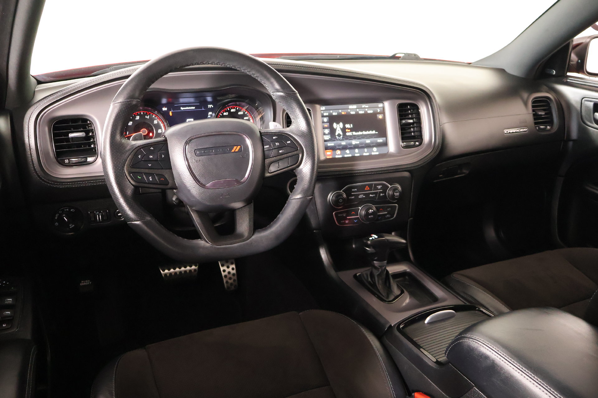 Used 2023 Dodge Charger R/T w/ Plus Group RWD image 2
