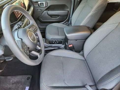 Used 2025 Jeep Wrangler Sport S image 4