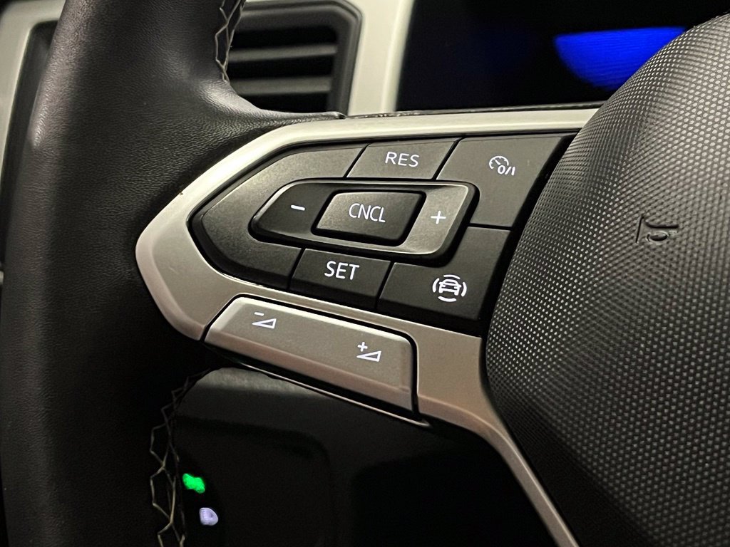 Used 2023 Volkswagen Atlas Cross Sport SE AWD/4WD image 22