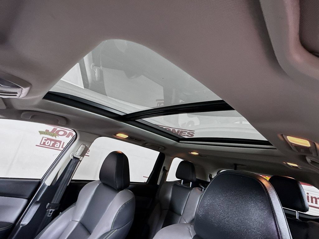Used 2023 Subaru Ascent Onyx Edition Limited AWD/4WD image 12