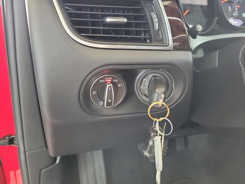 Used 2017 Porsche Macan GTS image 31