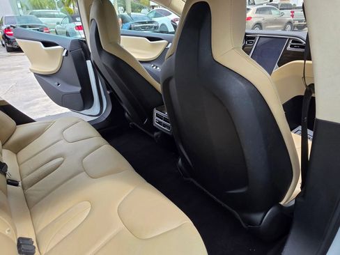 Used 2014 Tesla Model S 85 image 10