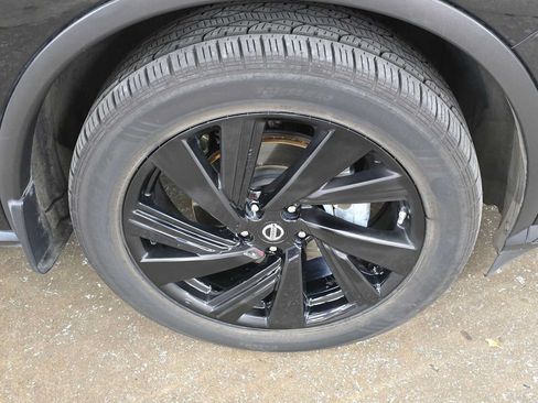 Used 2018 Nissan Murano SL w/ Midnight Edition Package FWD image 9