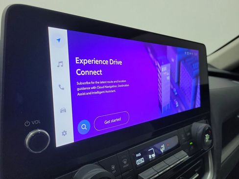 Used 2024 Toyota Grand Highlander XLE image 28