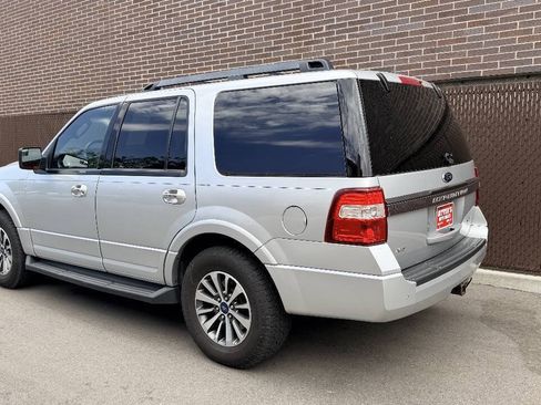Used 2015 Ford Expedition XLT w/ Equipment Group 202A AWD/4WD image 6