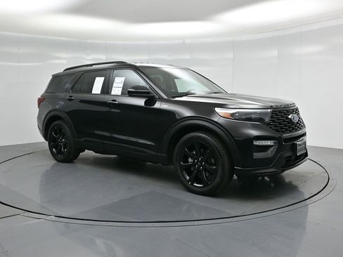 Certified 2022 Ford Explorer ST-Line w/ Class IV Trailer Tow Package image 26