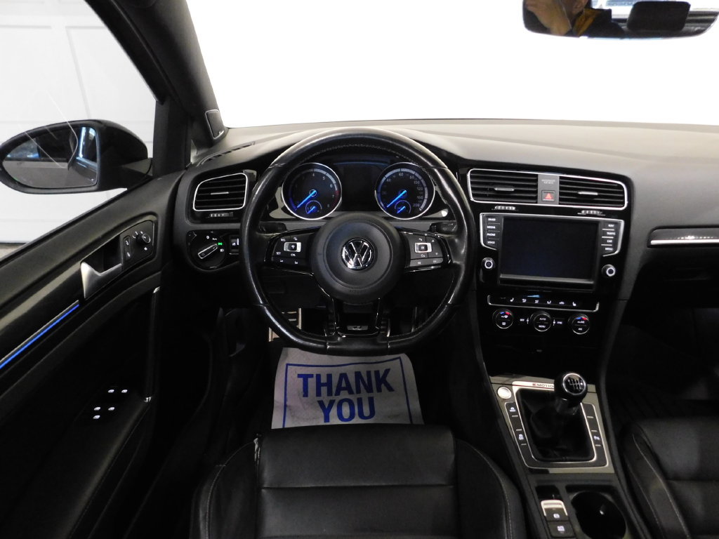 Used 2017 Volkswagen Golf 4-Door AWD/4WD image 34