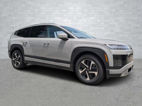 New 2026 Hyundai Ioniq 9 SE image 1