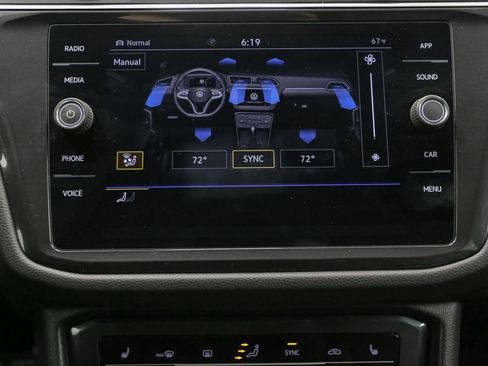 Certified 2022 Volkswagen Tiguan SE R-Line image 37