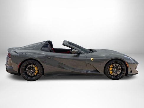 Used 2021 Ferrari 812 GTS RWD image 7