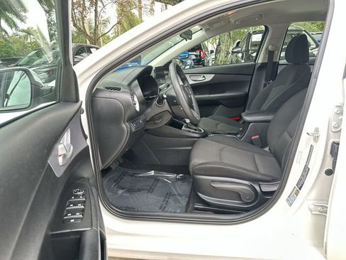 Used 2024 Kia Forte LXS image 22
