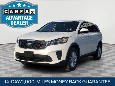 Used 2019 Kia Sorento LX image 3