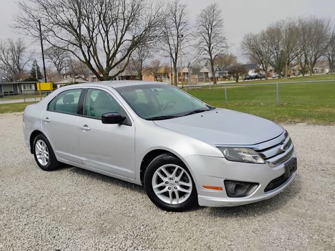 Used 2012 Ford Fusion S FWD image 1