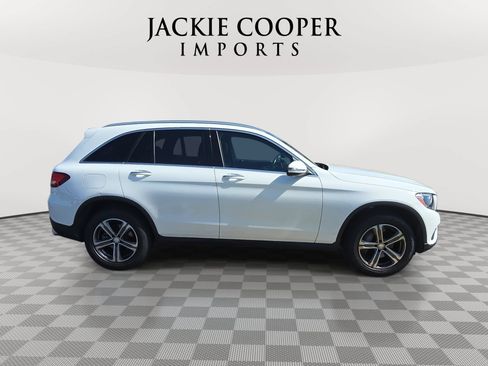 Used 2016 Mercedes-Benz GLC 300 4MATIC image 4