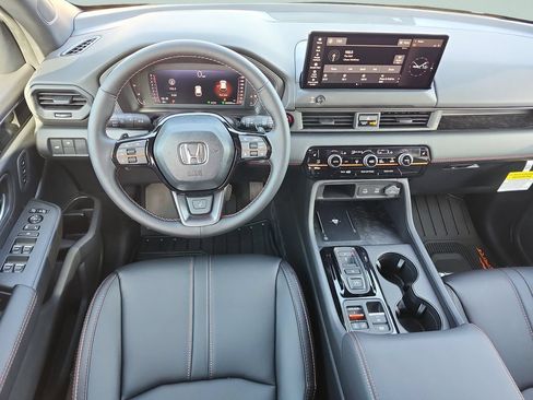 New 2026 Honda Pilot TrailSport image 17