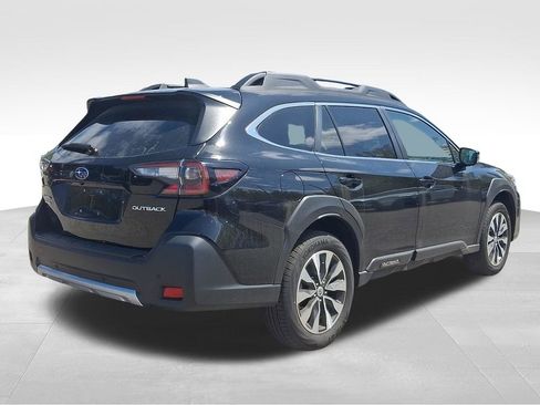 Certified 2025 Subaru Outback Limited image 6