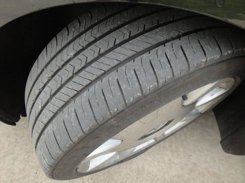 Used 2012 Volkswagen Beetle 2.5 image 17