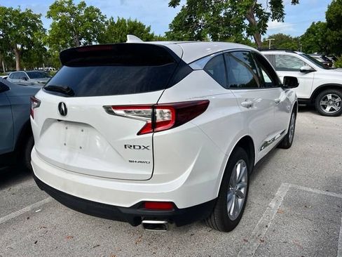 Used 2024 Acura RDX SH-AWD image 4