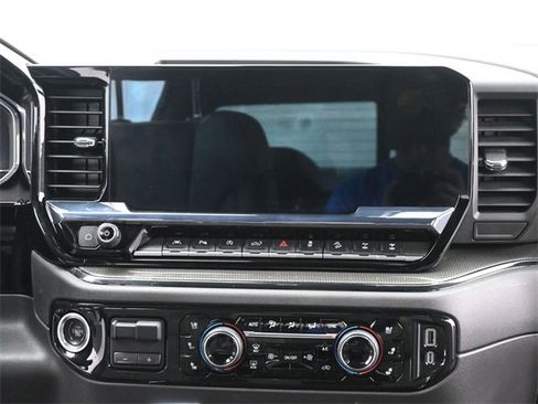 Used 2022 Chevrolet Silverado 1500 ZR2 image 26