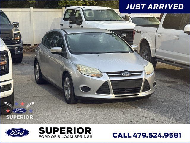 Used 2014 Ford Focus SE FWD image 1