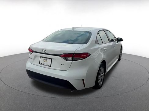 Used 2025 Toyota Corolla LE image 14