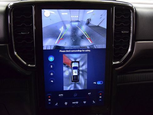 Used 2024 Ford Ranger XLT w/ Technology Package image 24