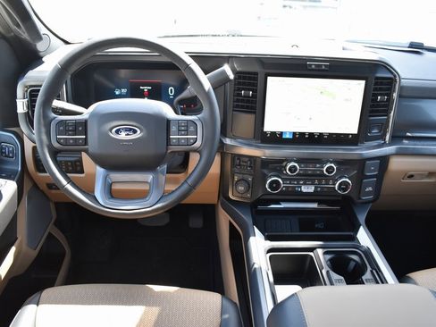 Used 2025 Ford F450 Lariat w/ FX4 Off-Road Package image 21