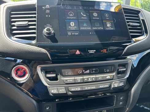 Used 2023 Honda Passport Elite image 11