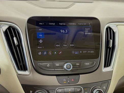 Used 2024 Chevrolet Malibu LT FWD image 15