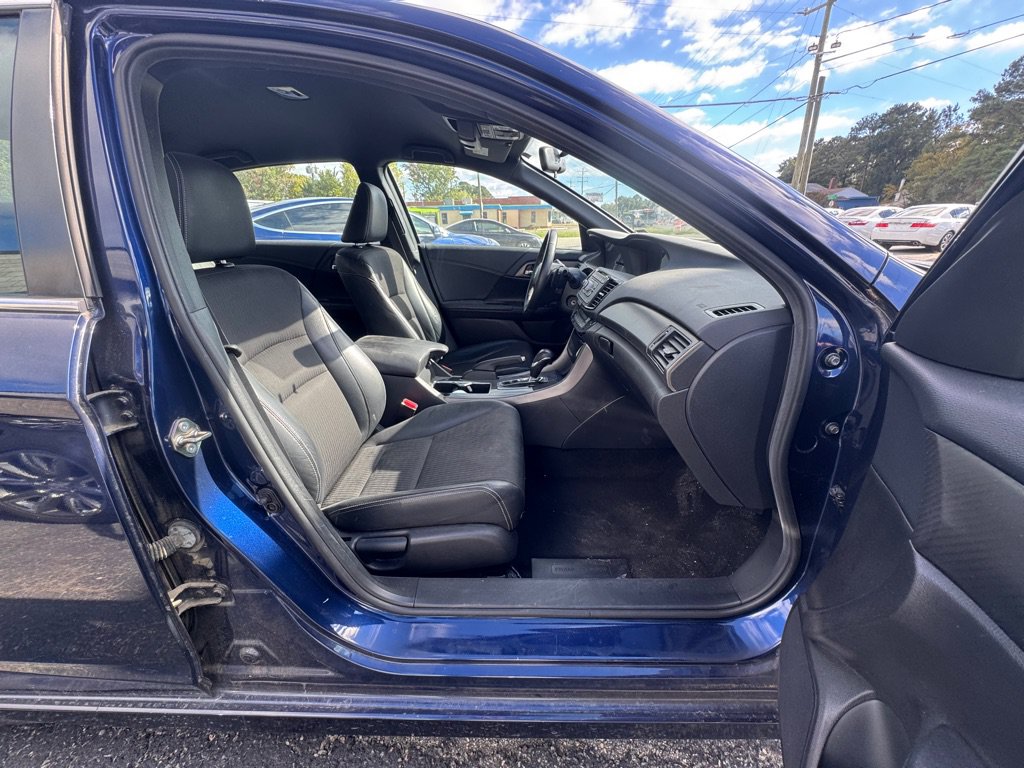 Used 2016 Honda Accord Sport image 8