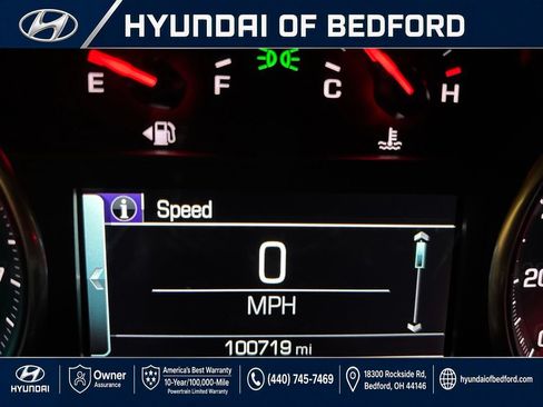 Used 2018 Chevrolet Equinox Premier FWD image 18