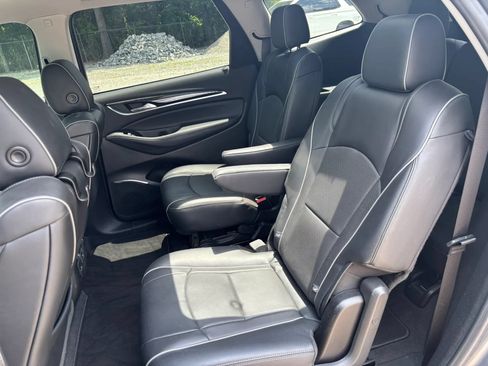Used 2020 Buick Enclave Avenir w/ Avenir Technology Package FWD image 13