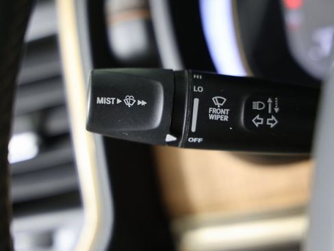 Used 2024 RAM 1500 Limited image 26