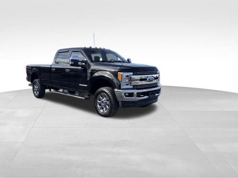 Certified 2019 Ford F350 Lariat w/ Lariat Ultimate Package image 6
