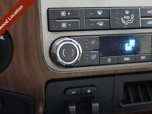 Used 2012 Ford F350 Lariat w/ Lariat Ultimate Pkg AWD/4WD image 9