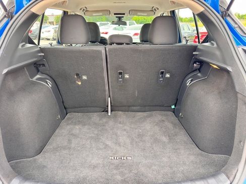 Used 2023 Nissan Kicks SV FWD image 28