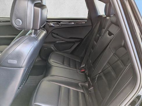 Used 2024 Porsche Macan AWD/4WD image 20